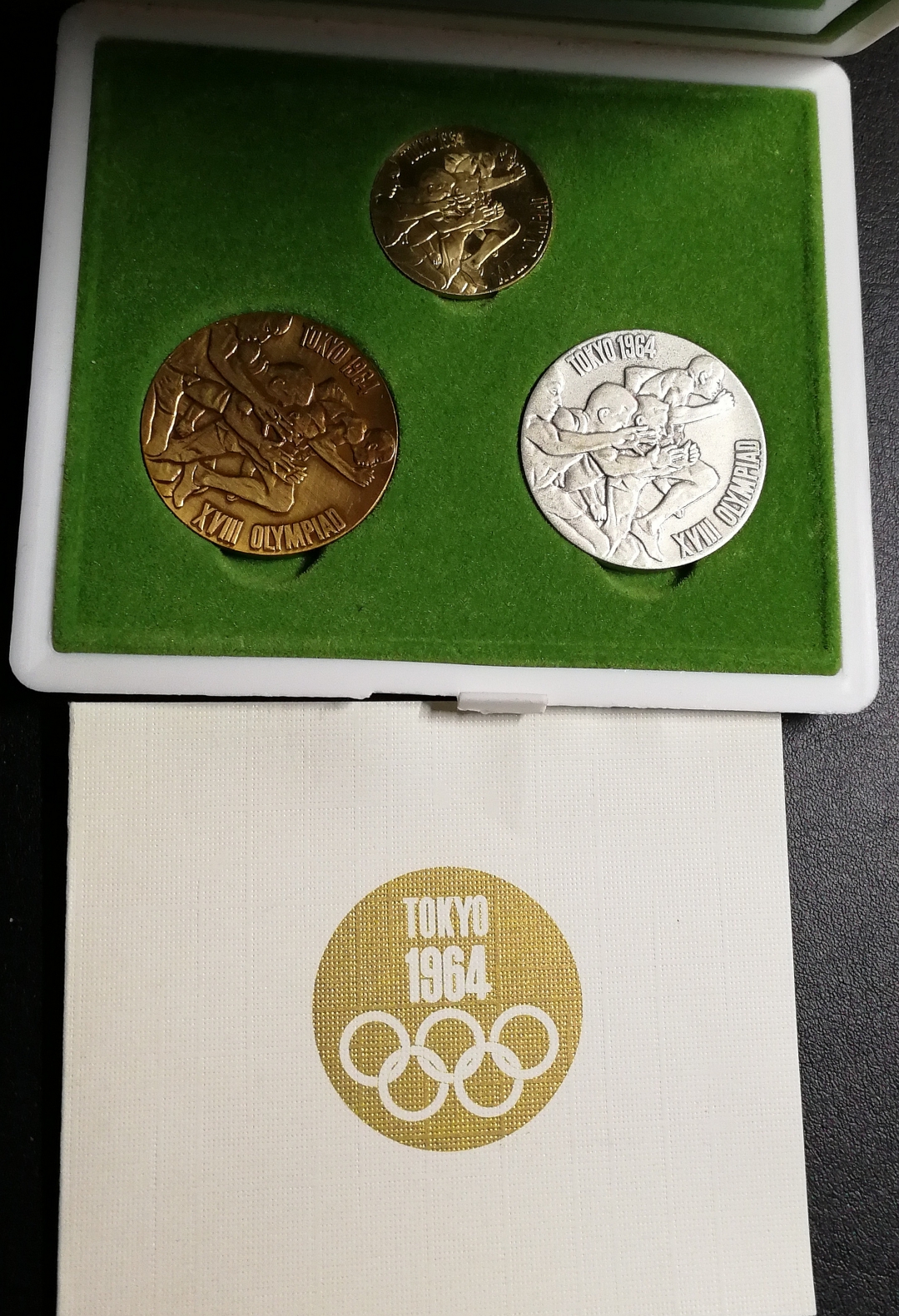 凡希社世界钱币微拍第七十八期 1964日本东京奥运金银铜章原盒证书