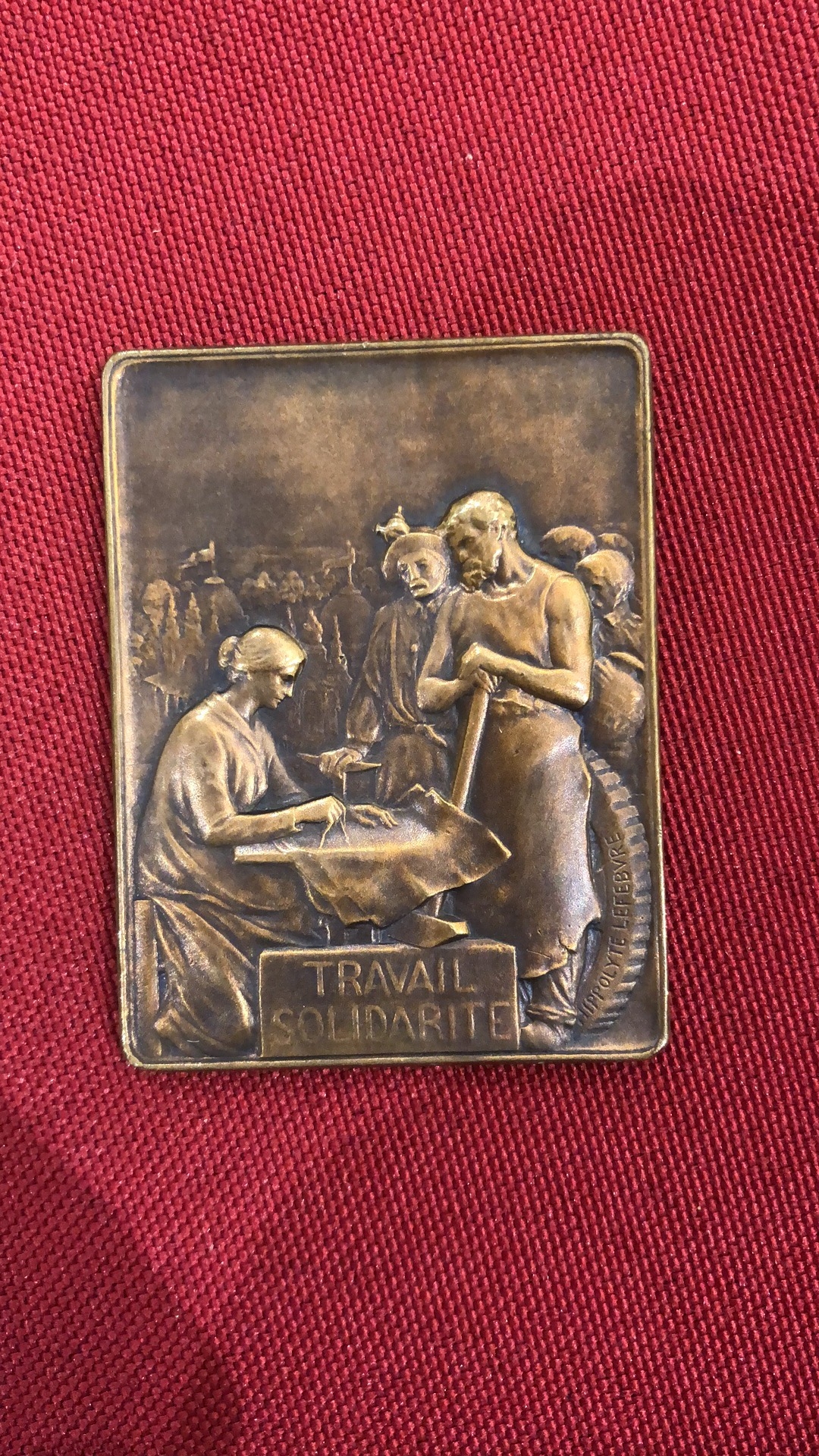 麦朵尔俱乐部成立4周年拍卖活动 勒菲布