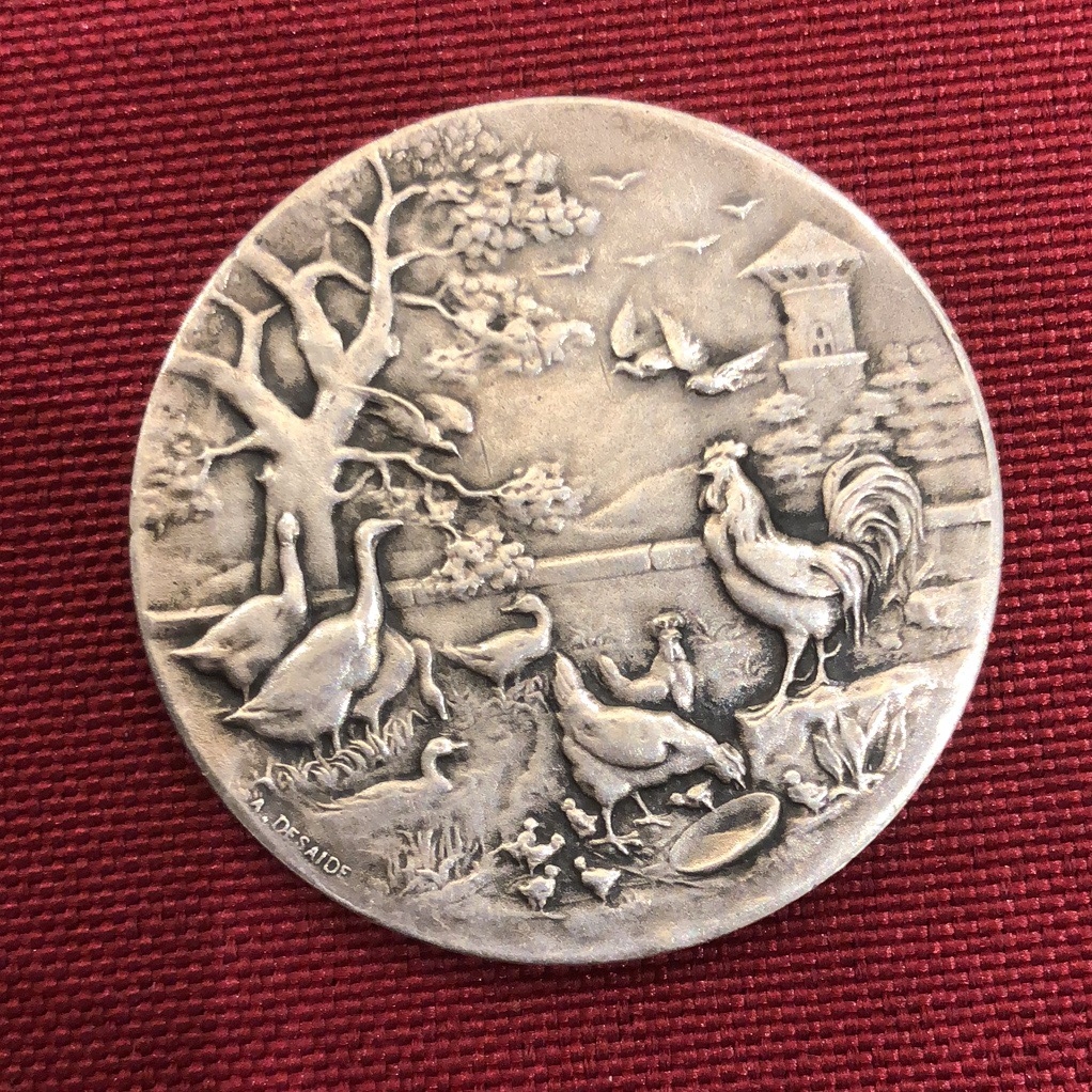 麦朵尔俱乐部成立4周年拍卖活动 农场