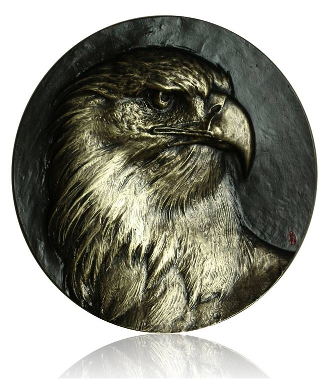 麦朵尔俱乐部成立4周年拍卖活动 老鹰