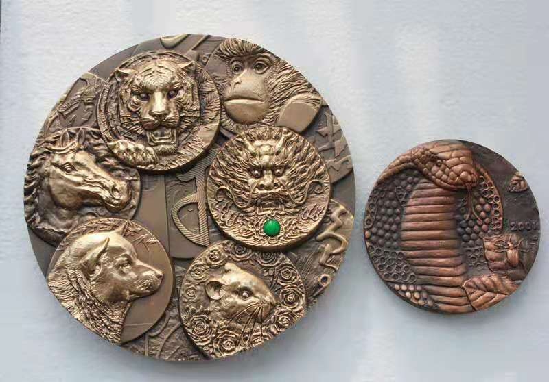 麦朵尔俱乐部成立4周年拍卖活动 上海造币厂最大规格铜章155毫米 罗永辉大师作品 12生肖总汇