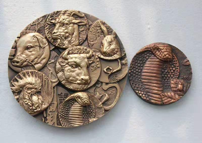 麦朵尔俱乐部成立4周年拍卖活动 上海造币厂最大规格铜章155毫米 罗永辉大师作品 12生肖总汇