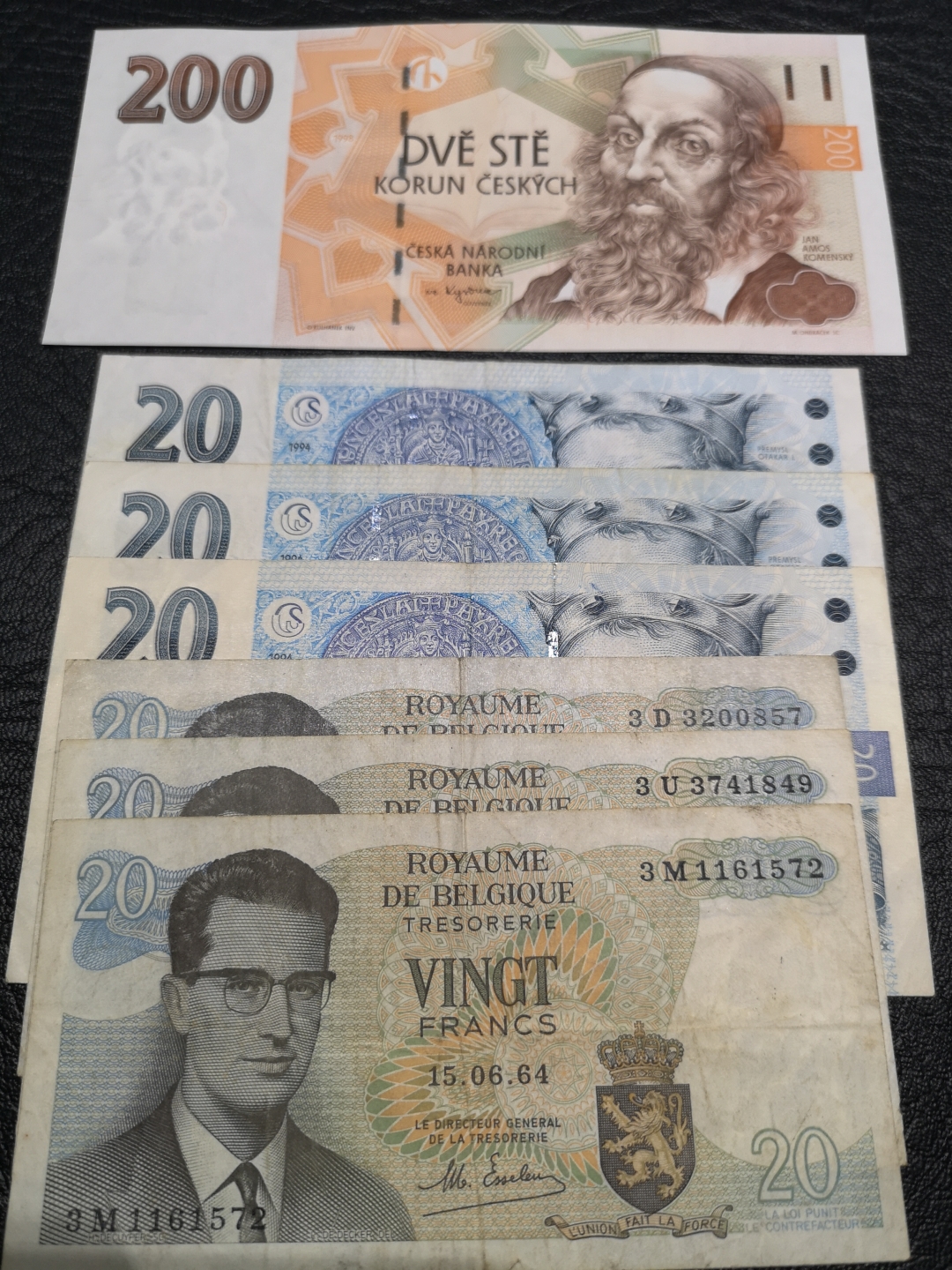 《外钞收藏家》第六十四期拍卖 七张打包 200捷克全新  其他XF