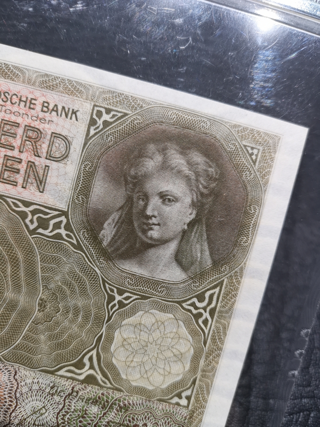 《外钞收藏家》第六十四期拍卖 荷兰1944年100盾 大票 精美雕刻小女孩 pmg66