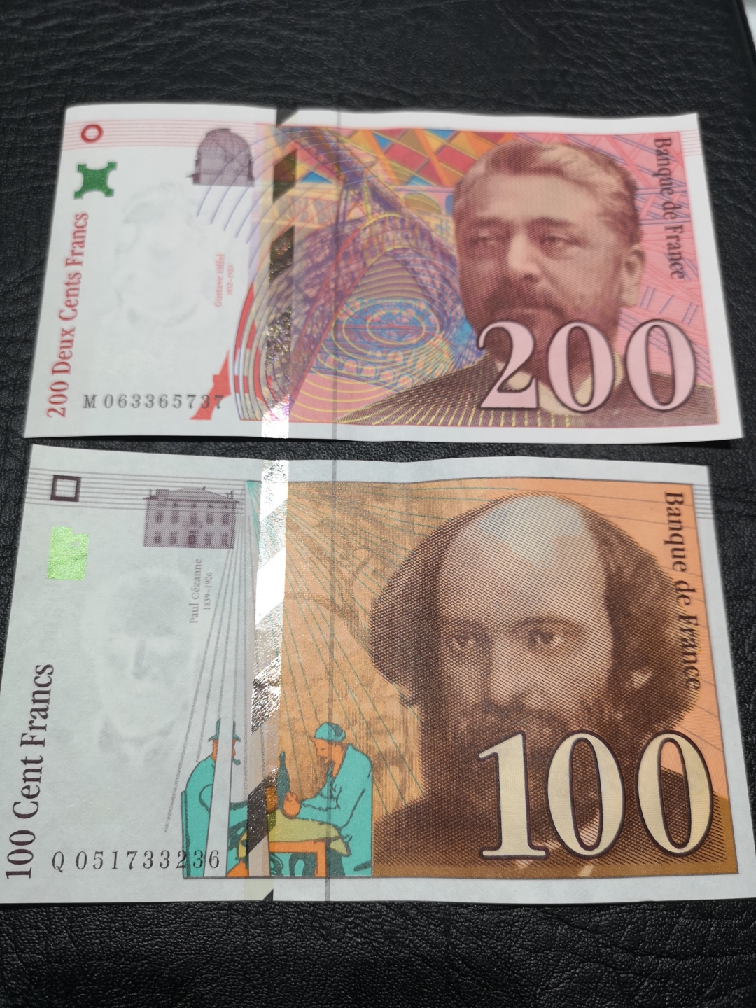 《外钞收藏家》第六十四期拍卖 法国法郎 末版200、100两张  unc