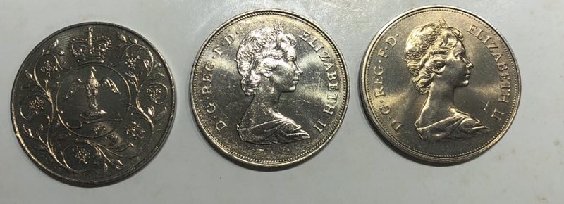 【随心拍】现代金银币拍卖第十二期 【英国】1972银婚，1977银禧，1981王太后生日，三枚流通纪念币BU好品装帧卡册三枚一组