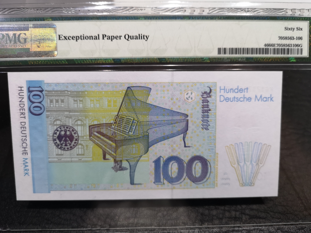 《外钞收藏家》第六十五期拍卖 1996年德国100马克 克拉拉美女 pmg66