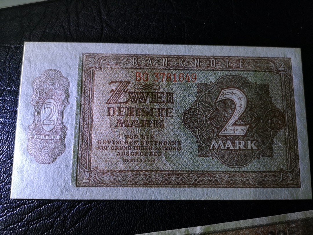 《外钞收藏家》第六十五期拍卖 西德老版马克三张10au品相、20、2近全新