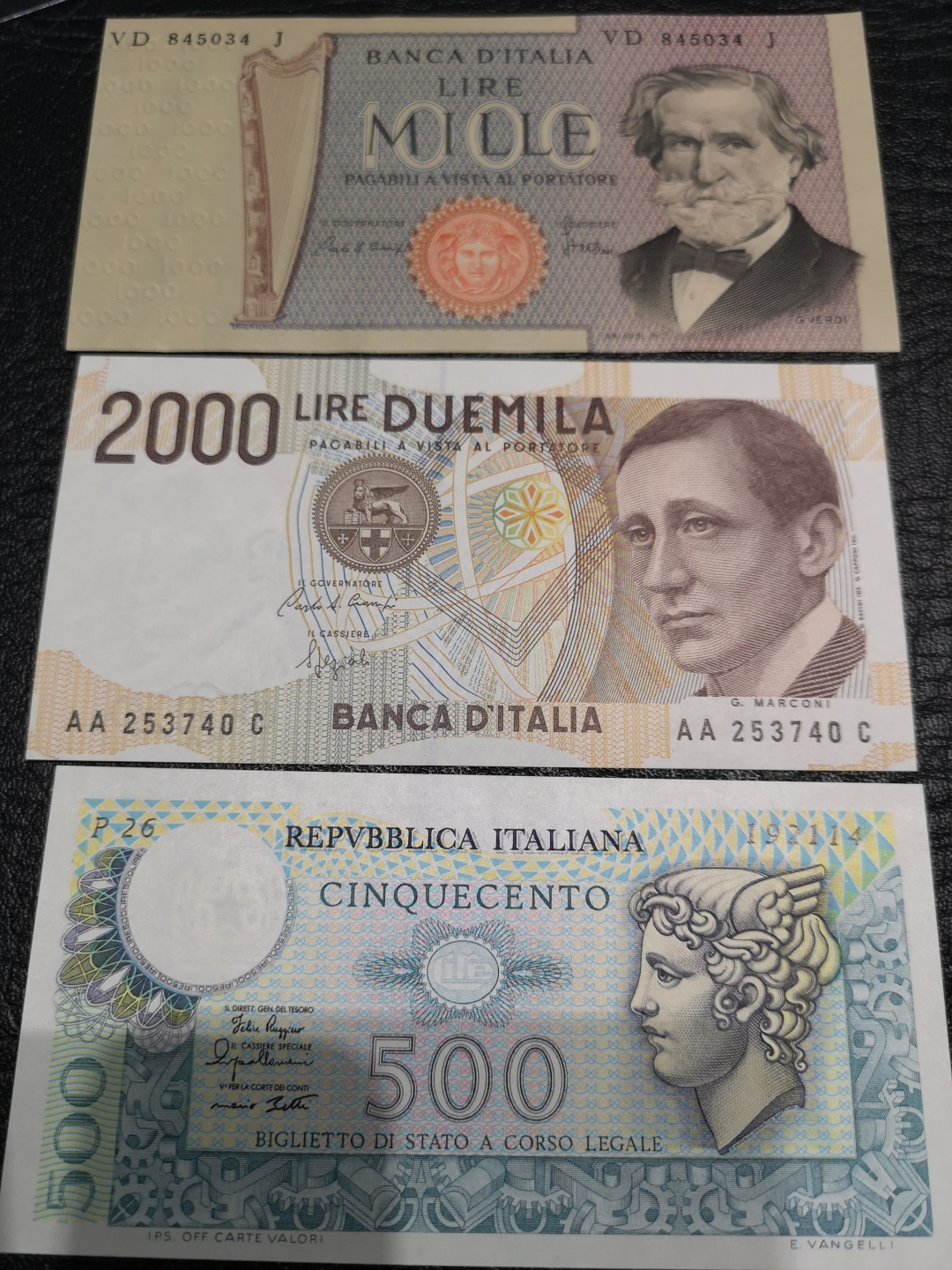 《外钞收藏家》第六十五期拍卖 意大利里拉三张精致小面额  全新unc