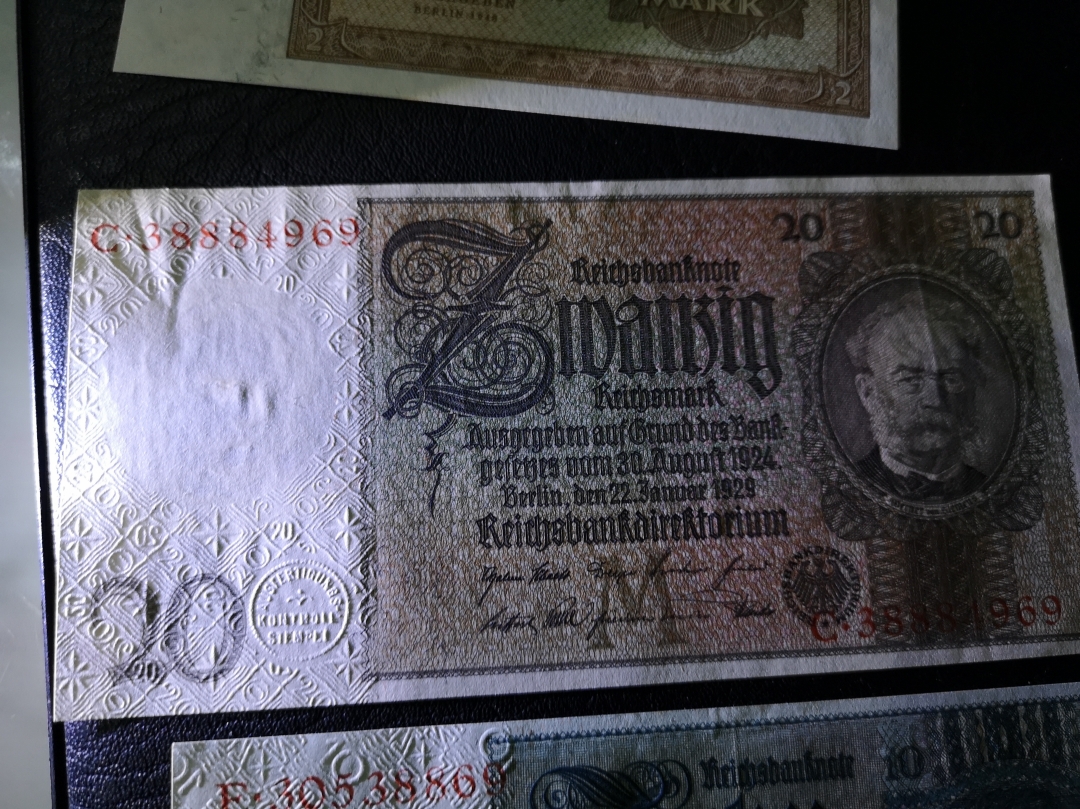 《外钞收藏家》第六十五期拍卖 西德老版马克三张10au品相、20、2近全新