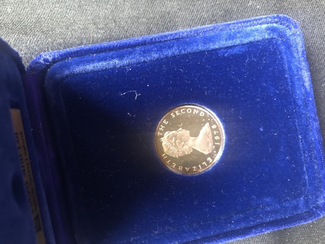 【币观天下】第六十一期拍卖 【马恩岛】1978年带盒证1镑银币【盒证齐全】