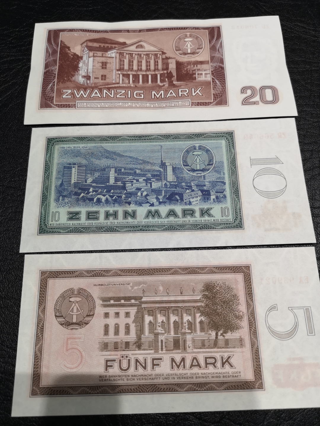 《外钞收藏家》第六十五期拍卖 东德1964年版10-100马克 都是补号 全新unc