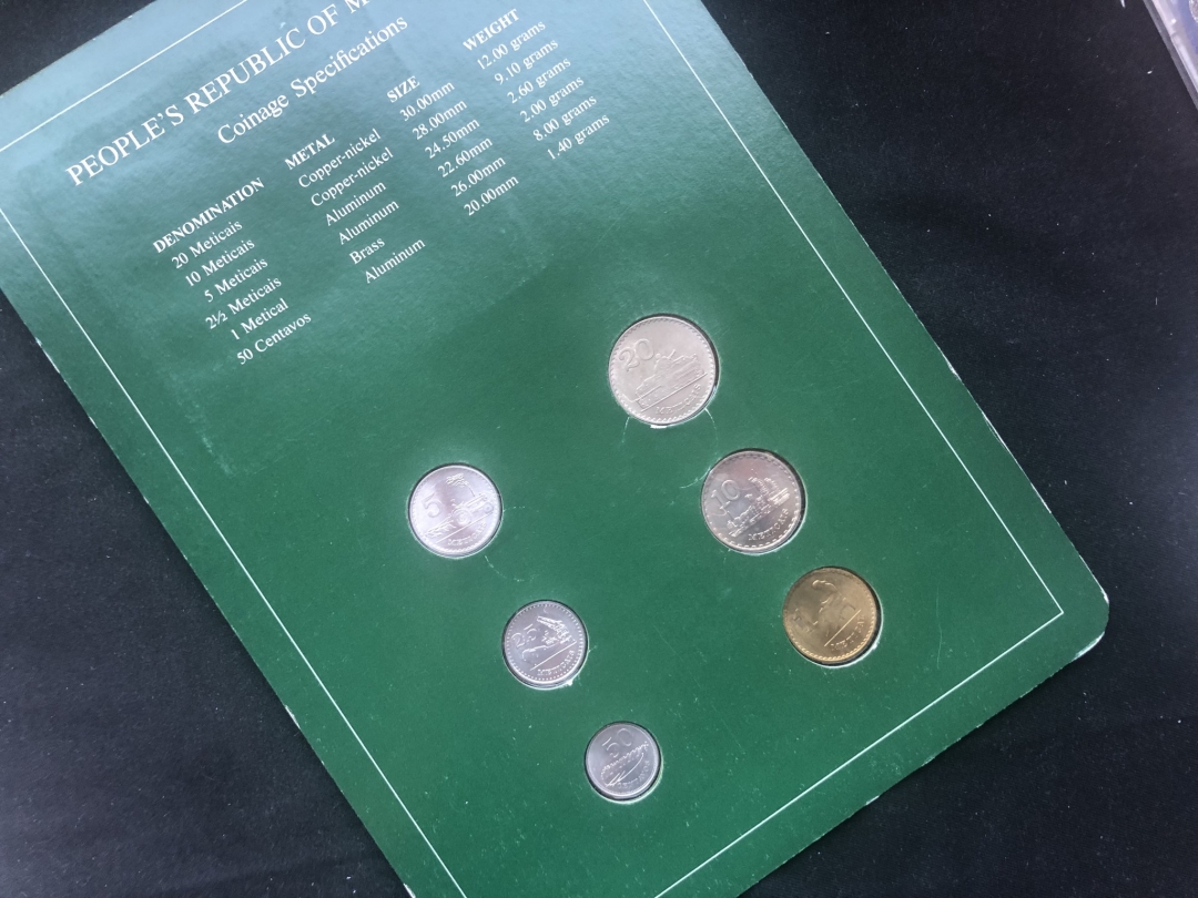 【币观天下】第六十一期拍卖 【富兰克林册子】莫桑比克6枚币卡册