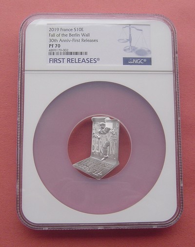 S&S Numismatic世界钱币-拍卖第1期 - 法国2019年 推倒柏林墙30周年 10欧元精制异性银币NGC PF70
