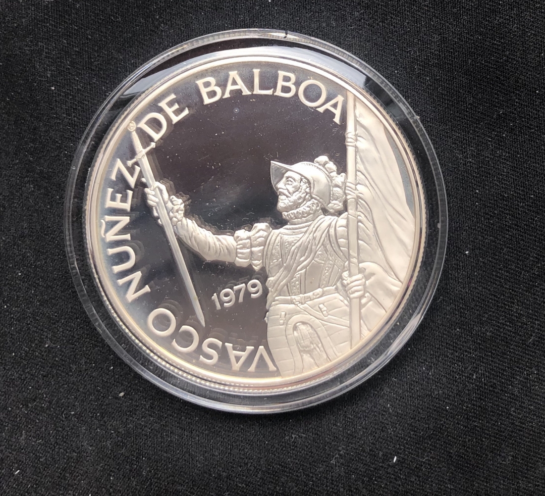 【币观天下】第六十二期拍卖 【巴拿马】1977巴尔博亚精制银币【直径大】
