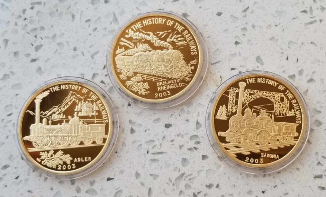 【币观天下】第六十二期拍卖 【朝鲜】2003年“铁路的历史”铜币三枚每枚面值20元