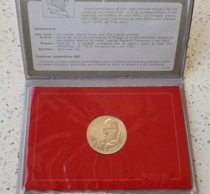 【币观天下】第六十四期拍卖 【葡萄牙】1985年阿方索100埃斯库多银币，16克，造币厂原包装卡币。  