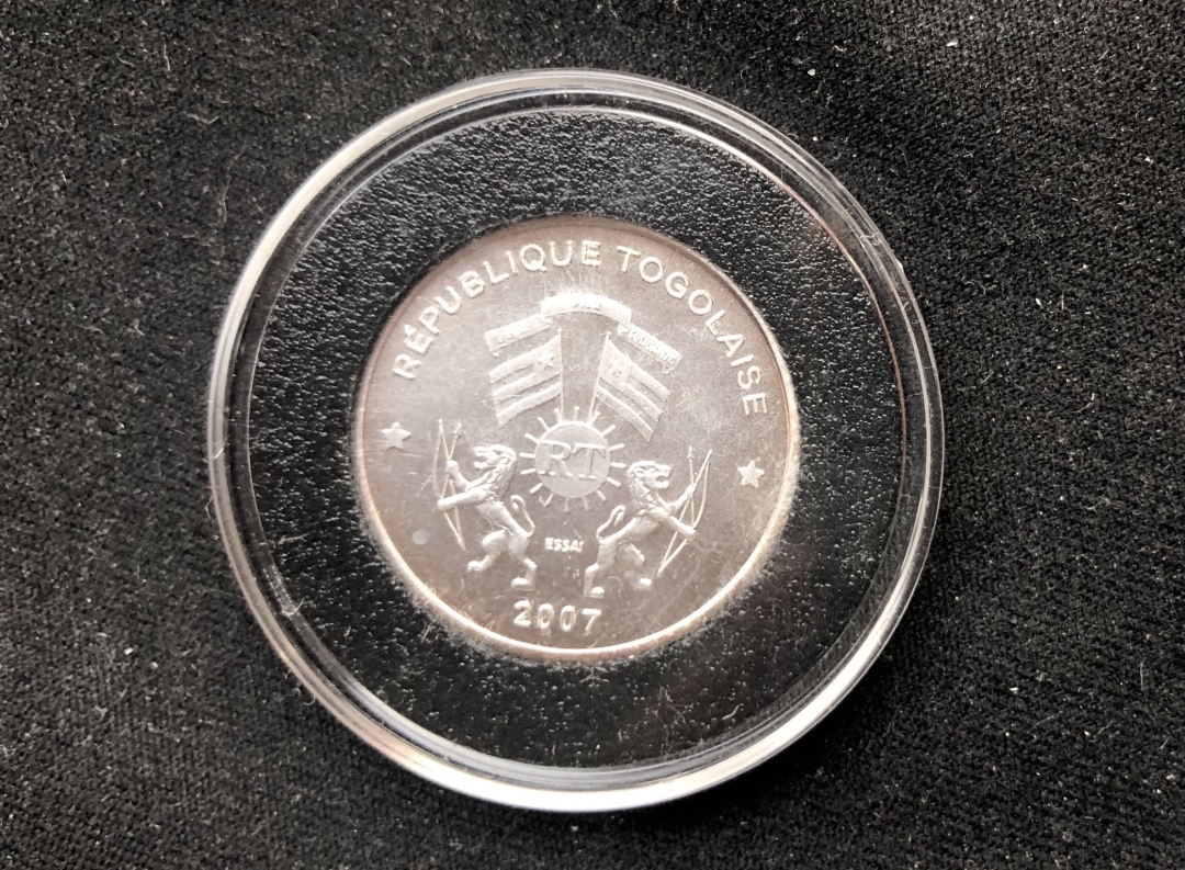 【币观天下】第六十四期拍卖 【多哥】2007年废止奴隶制度2500法郎银币样币