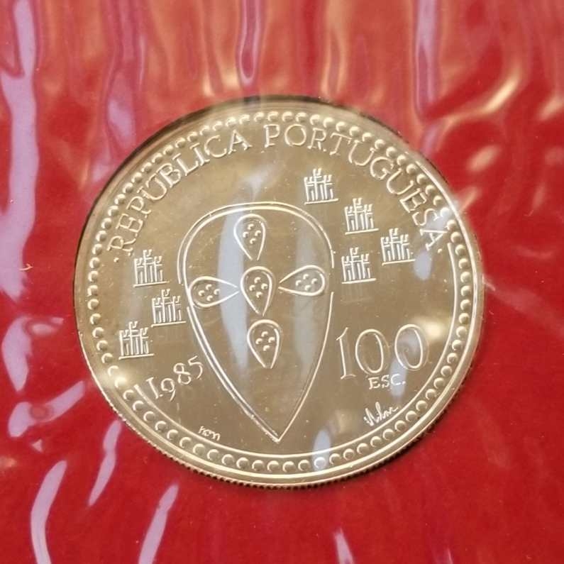【币观天下】第六十四期拍卖 【葡萄牙】1985年阿方索100埃斯库多银币，16克，造币厂原包装卡币。  