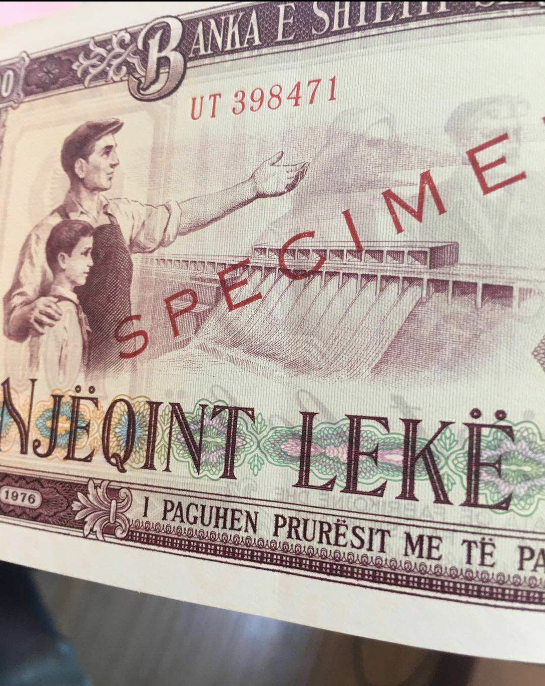 【鲸贝乐淘】第往号拍卖 【中国代印】1976年阿尔巴尼亚100元数字票样，样币