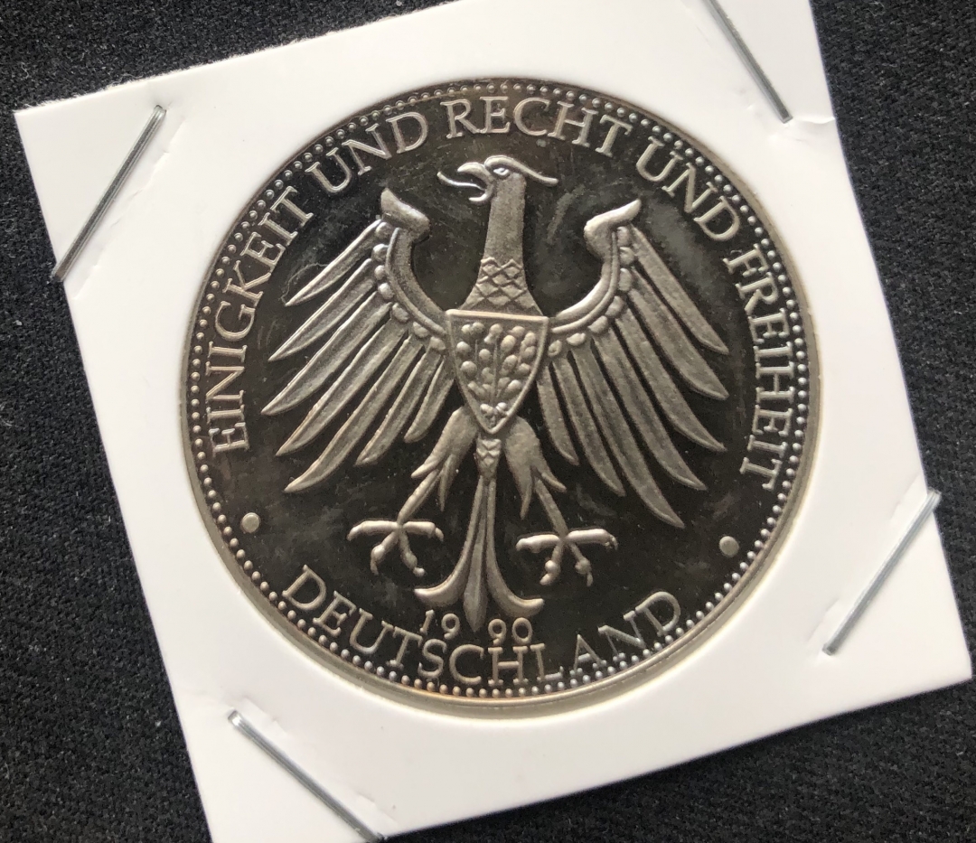 【币观天下第六十六期拍卖】 【德国】1990年德国章【合金】