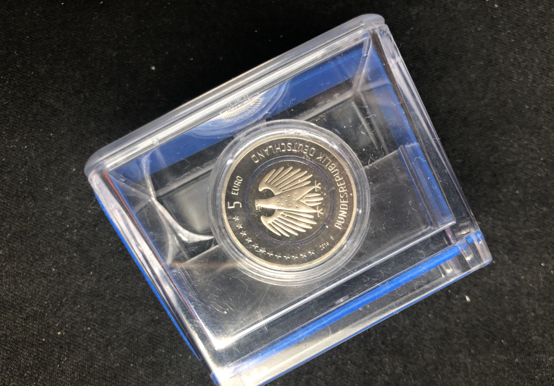 【币观天下】第六十七期拍卖 【德国】【获奖币】蓝色地球精制币一枚【F厂】