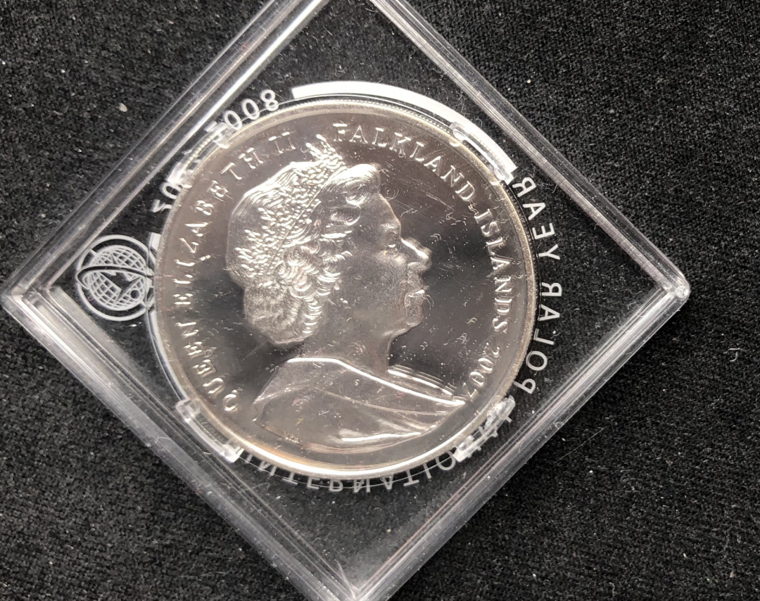 【币观天下】第六十七期拍卖 【福克兰群岛】2007年到达南极点银币一枚