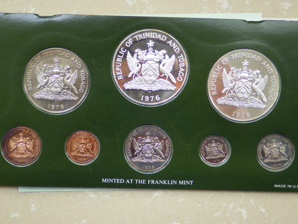 【币观天下】第六十七期拍卖 【多米尼加+多巴哥】1976年套币8枚套【2枚镀银+4枚镍+2铜】