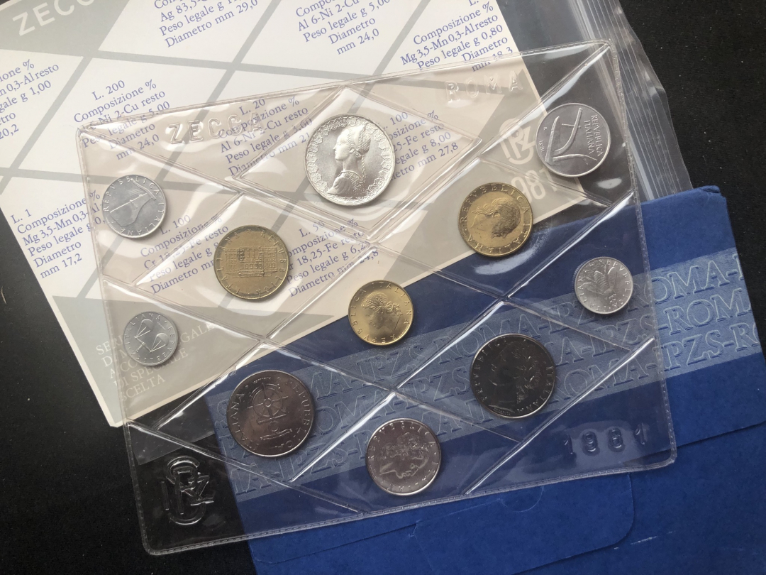 【币观天下】第六十七期拍卖 意大利1981年11枚套装 包含银币一枚