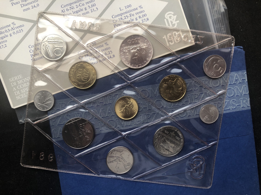 【币观天下】第六十七期拍卖 意大利1981年11枚套装 包含银币一枚