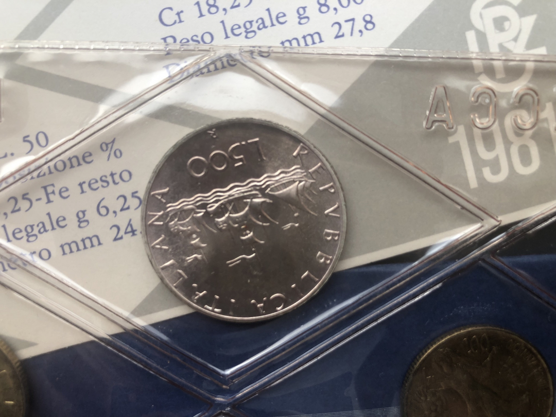 【币观天下】第六十七期拍卖 意大利1981年11枚套装 包含银币一枚