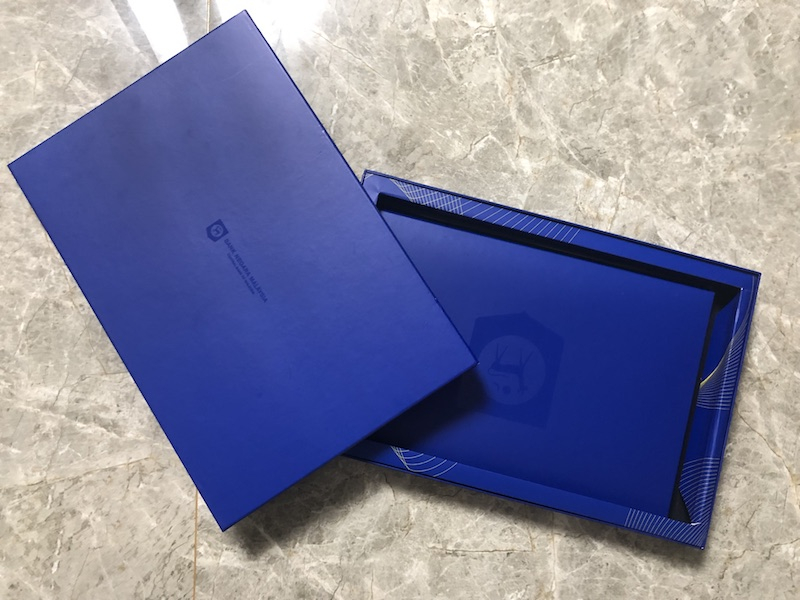 收藏联盟第八十六期暨CICE北京展销会专场拍卖 2017年马来西亚600林吉特纪念钞  世界最大钞票 PMG68E S/N:MRR0002035 带全套礼盒包装和证书