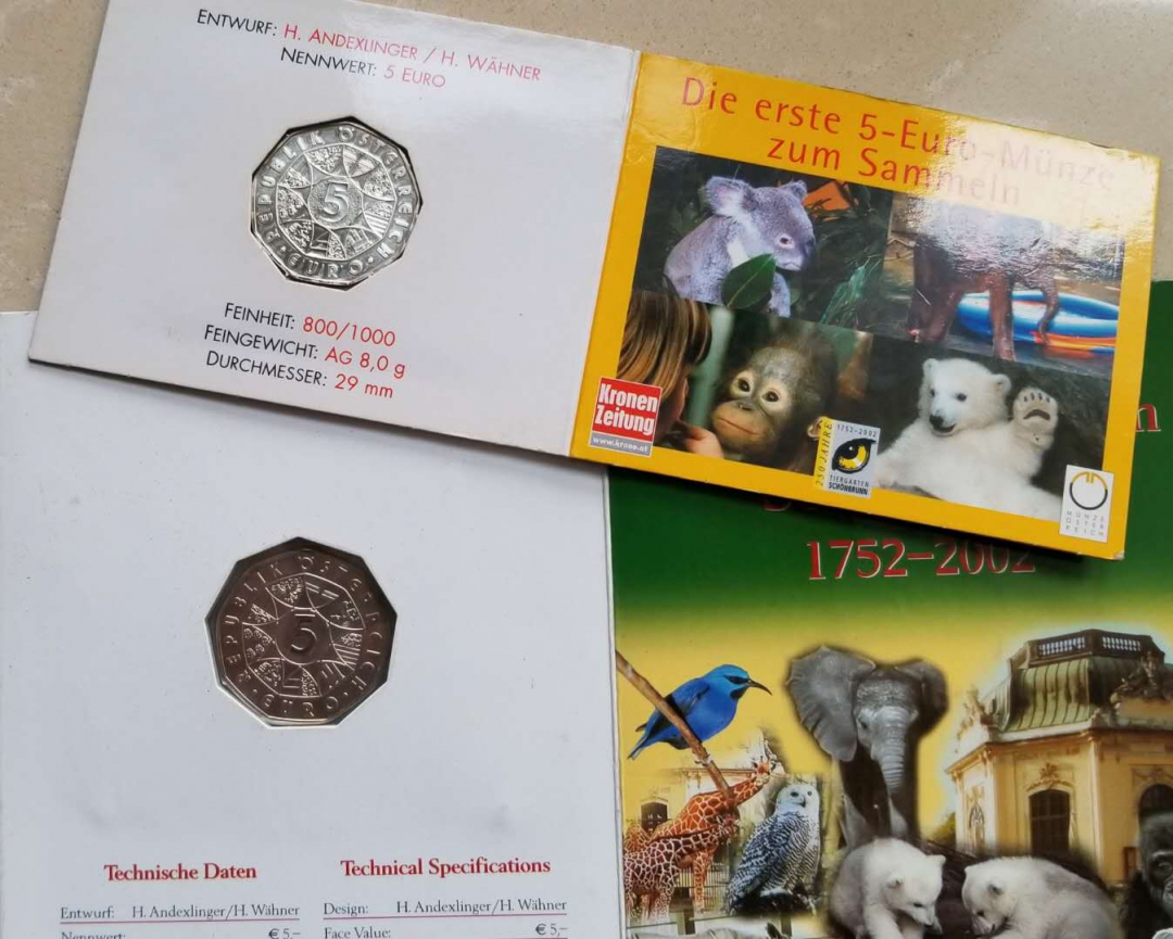 【币观天下】第六十八场拍卖-CICE北京展销会专场 ★奖★奥地利2002年美泉宫动物园5欧元银币大卡小卡装两枚 