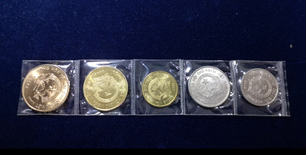 【鲸贝乐淘】千字文·第收号拍卖·CICE北京展销会专场 【越南】1976年流通硬币全套全新