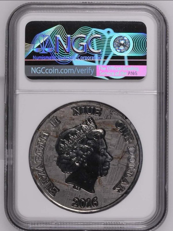 【币观天下】第六十八场拍卖-CICE北京展销会专场 【纽埃+帕劳】2016年纽埃陨石币一枚+帕劳陨石币【镀铑版】一枚【两枚一起拍】