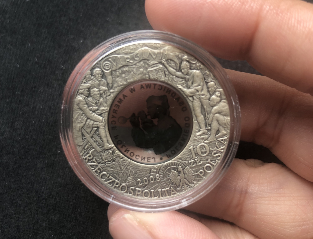 【币观天下】第六十八场拍卖-CICE北京展销会专场 【波兰】2008年10兹罗提镶嵌玻璃北美移民聚集地纪念银币 获奖币