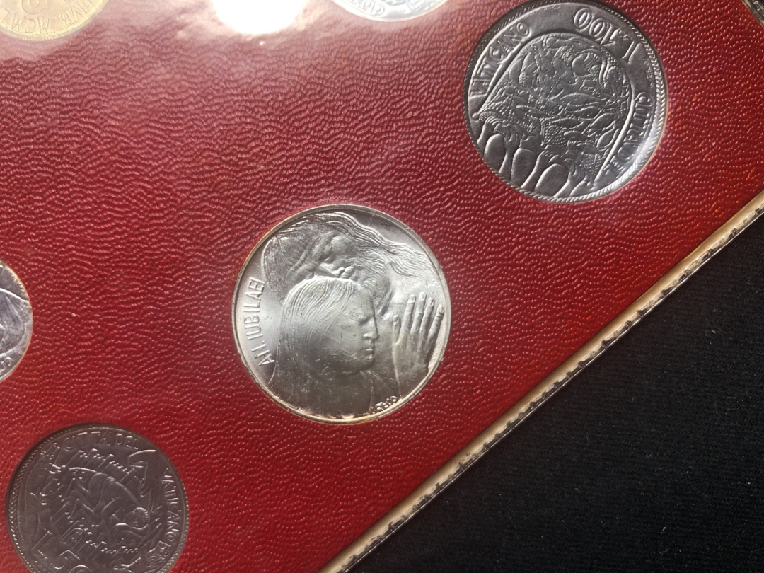 【币观天下】第六十八场拍卖-CICE北京展销会专场 【梵蒂冈】1975年圣年纪念版8枚【带银币】