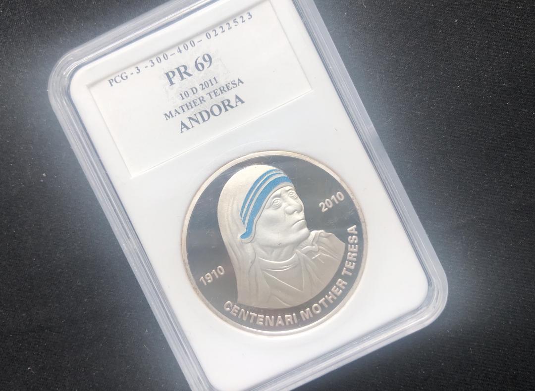 【币观天下】第六十八场拍卖-CICE北京展销会专场 【安道尔】2011年特蕾莎修女诞辰100周年精制彩色纪念银币