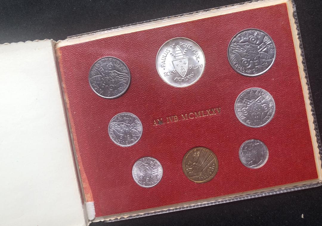 【币观天下】第六十八场拍卖-CICE北京展销会专场 【梵蒂冈】1975年圣年纪念版8枚【带银币】