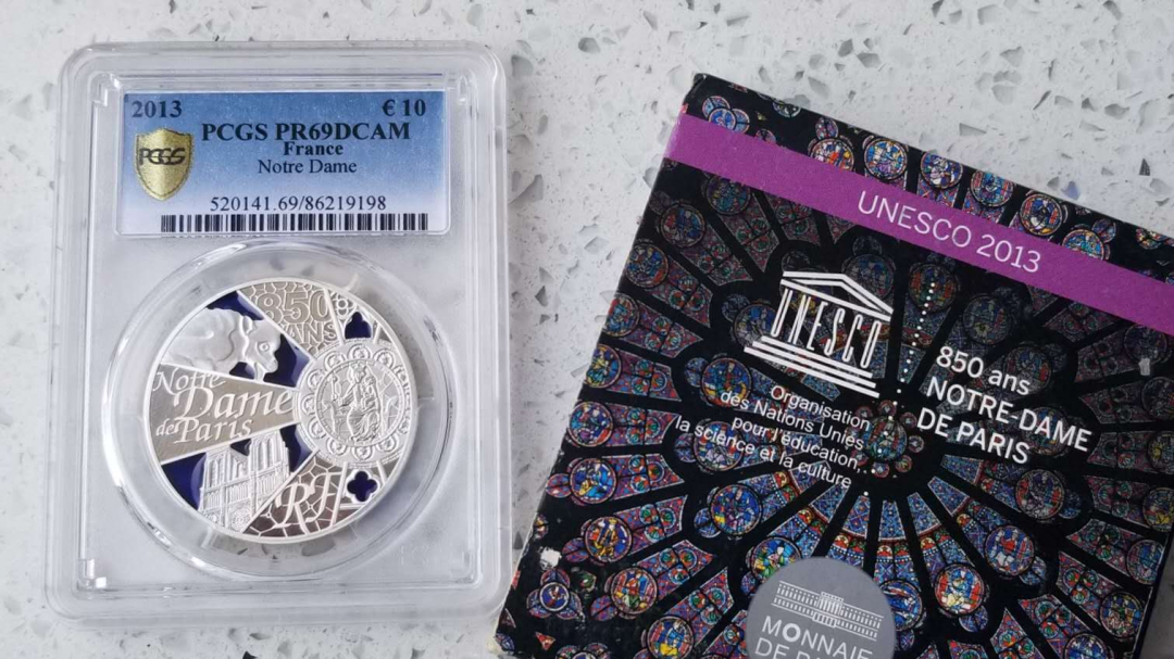 【随心拍】现代金银币拍卖-第十九期 PCGS69-法国2013年巴黎圣母院珐琅彩10欧元银币