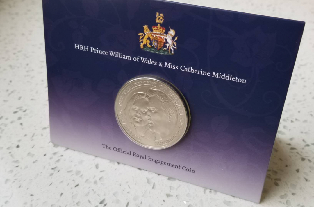 【币观天下】第六十九场拍卖 英国2010年威廉和凯特订婚5英镑卡币