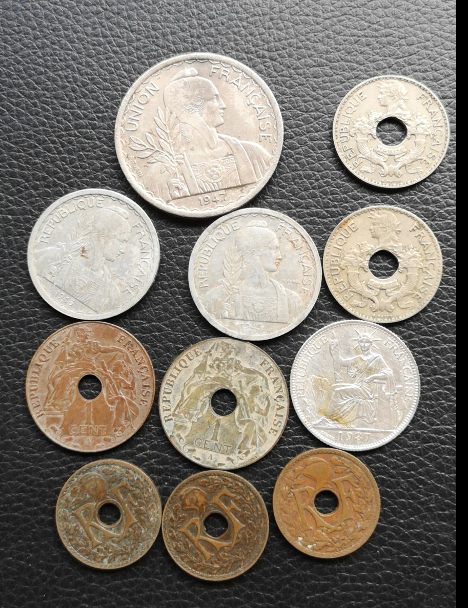 【鲸贝乐淘】千字文·第冬号拍卖 【印度支那】铜币镍币一组，20分坐洋银币，品相如图