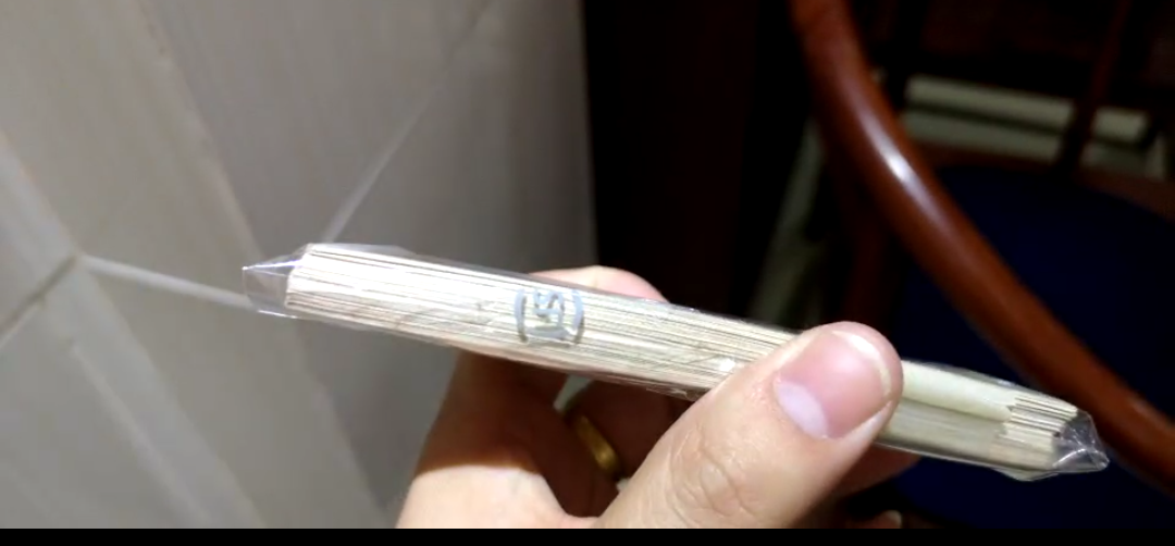 【鲸贝乐淘】千字文·第冬号拍卖 【越南】1976年1元一刀，流通美品