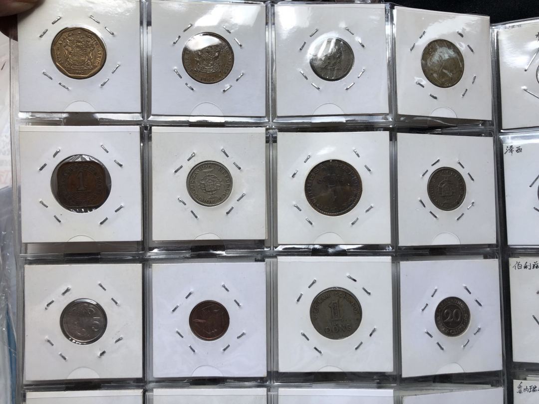 【币观天下】第七十期拍卖 【各国】流通币200枚【含册子】