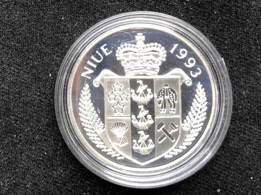 【币观天下】第七十期拍卖 【纽埃】1993 保护我们的地球 纪念币 银币