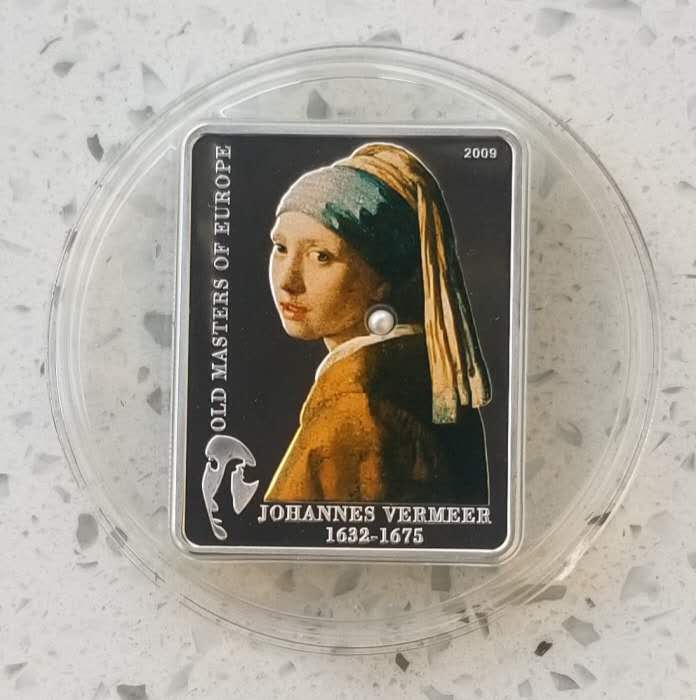 【币观天下】第七十期拍卖 【库克】2009年名画耳环少女镶嵌银币25克镶嵌珍珠实体