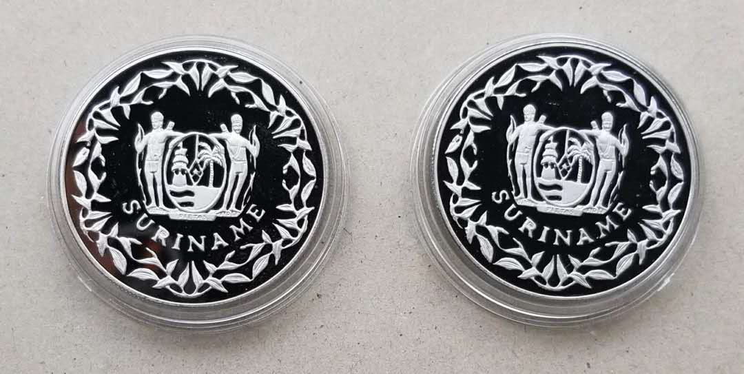 【币观天下】第七十期拍卖 苏里南1996年老爷车彩色镍币2枚