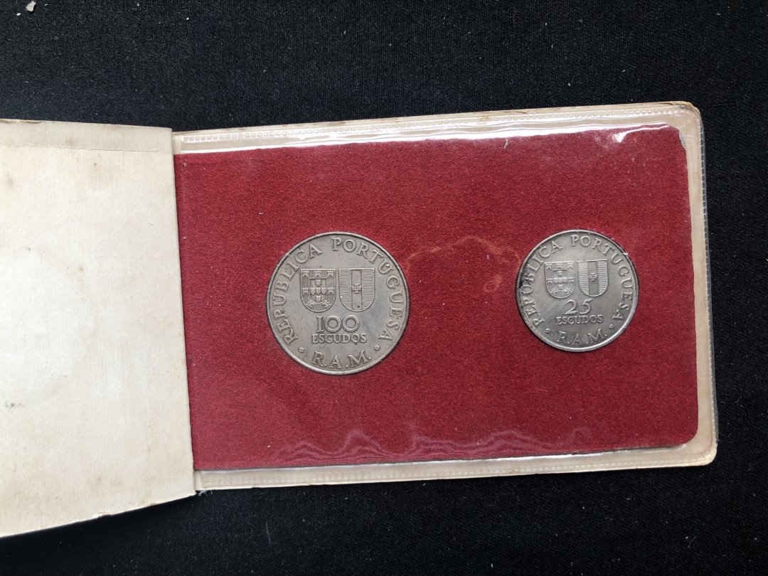 【币观天下】第七十期拍卖  【葡属马德拉】1981年25/100埃斯库多纪念币2枚
