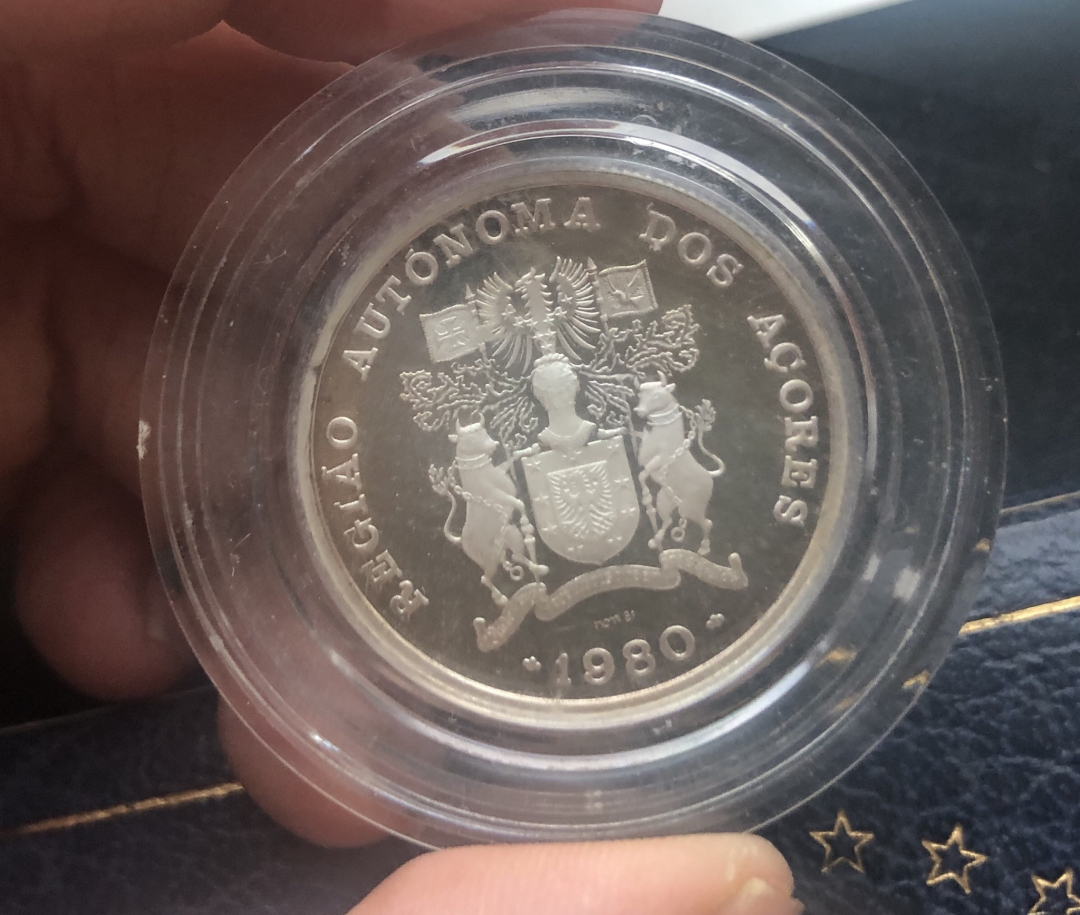 【币观天下】第七十期拍卖 【亚速尔】1980年银币两枚【盒证齐全】
