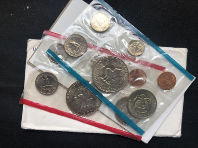 【币观天下】第七十期拍卖 - 【美国】1978年版红蓝pd套